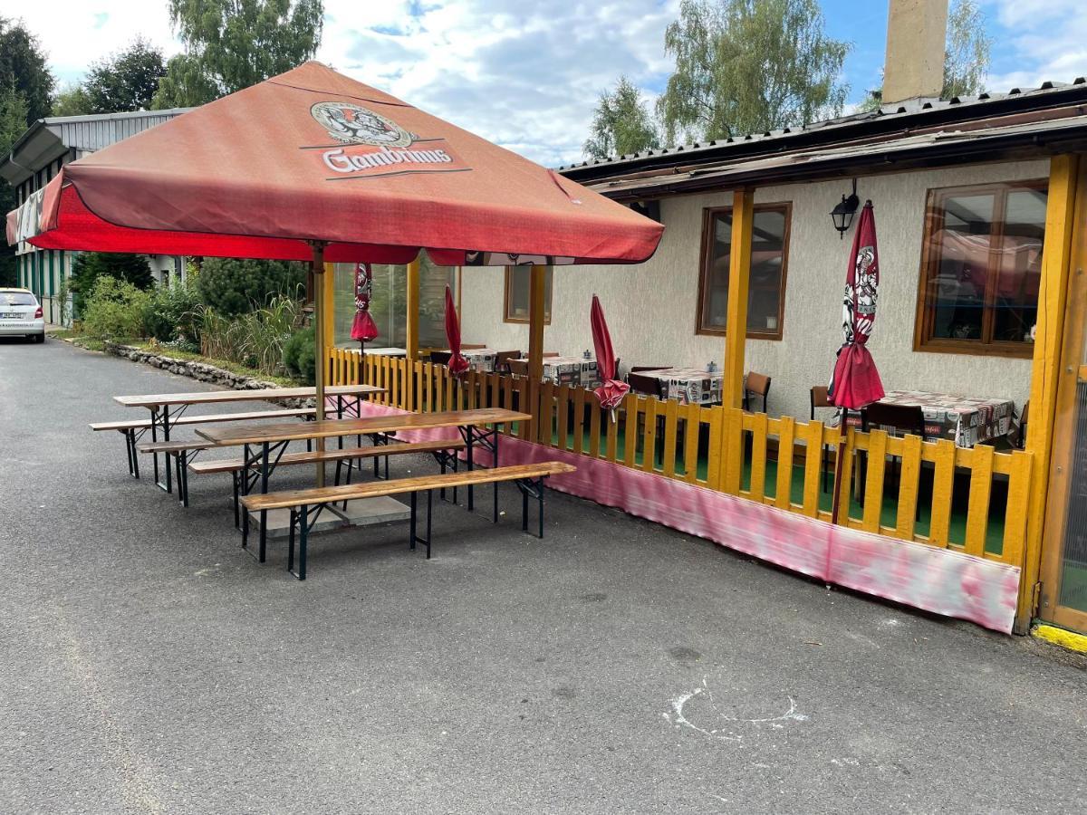Penzion Na Srubech Hora Svate Kateriny Eksteriør billede